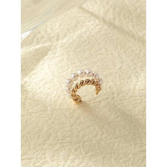 Pearl earrings, vintage layered, without piercing, pearl, cartilage earr… - Picture 6 of 7